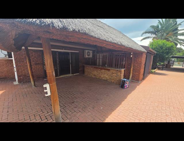 3 BEDROOM HOUSE FOR SALE IN BRACKENDOWNS